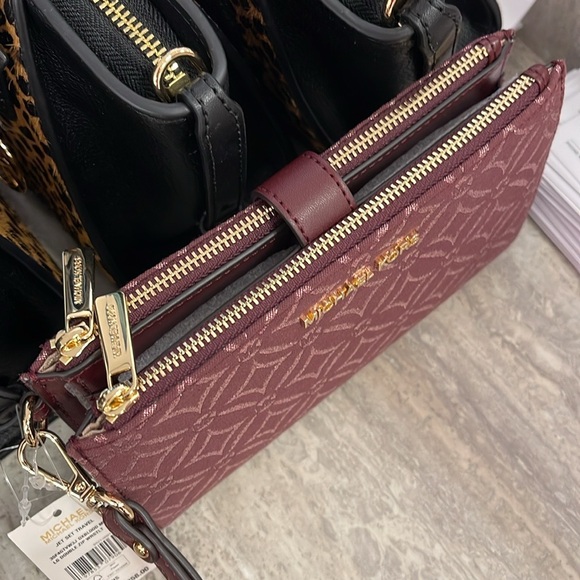 Michael Kors Jet Set Travel Large Double-Zip Wristlet-Wallet-PhoneHolder Oxblood - Picture 2 of 16